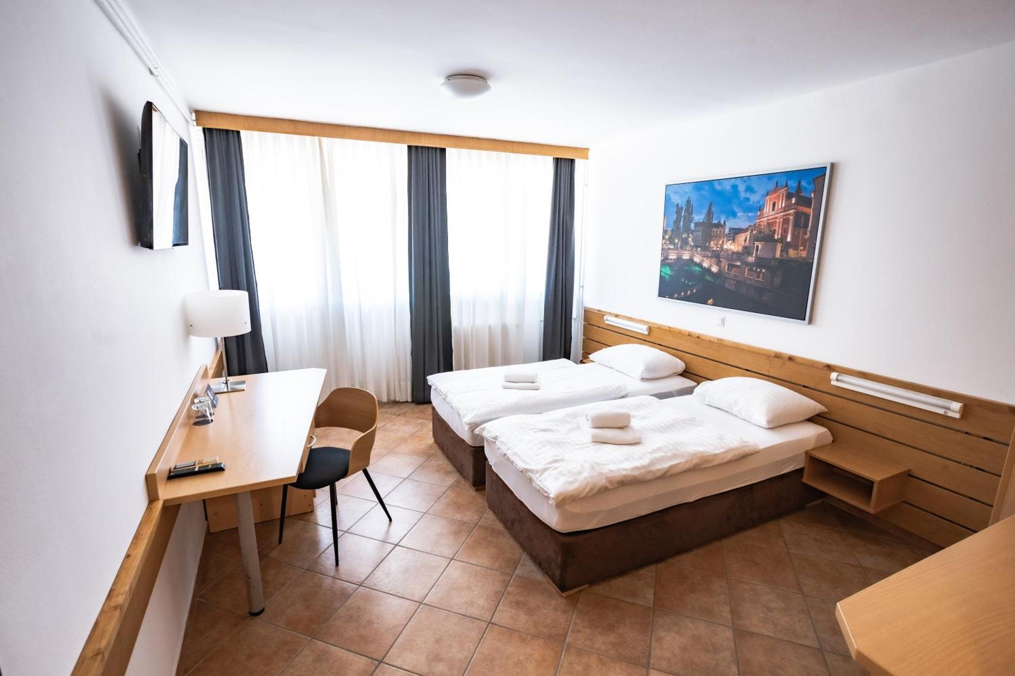 Ljubljana Resort Hotel & Camping Exteriör bild
